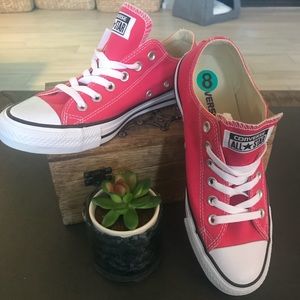 NWT Converse All Stars ⭐️ Sz 8